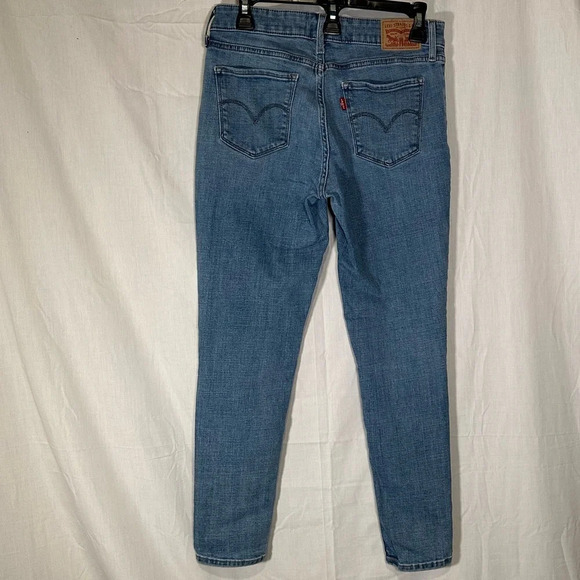 light wash Levi’s 711 skinny ankle jeans size 28 - Picture 2 of 3